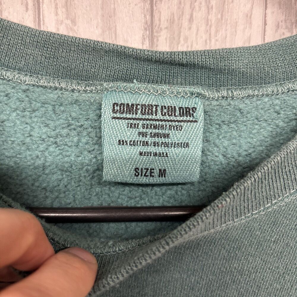 Womens Size M Vineyard Comfort Colors Crewneck - Picture 2 of 4